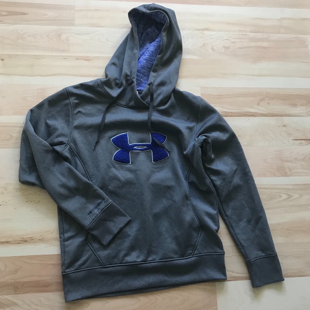 Under Armour Storm hooded sweatshirt Size Small